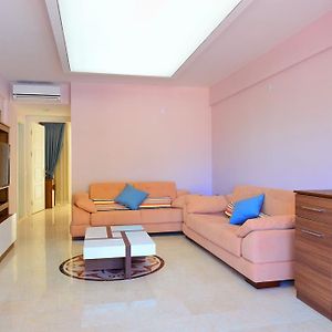 Honeymoon Suite